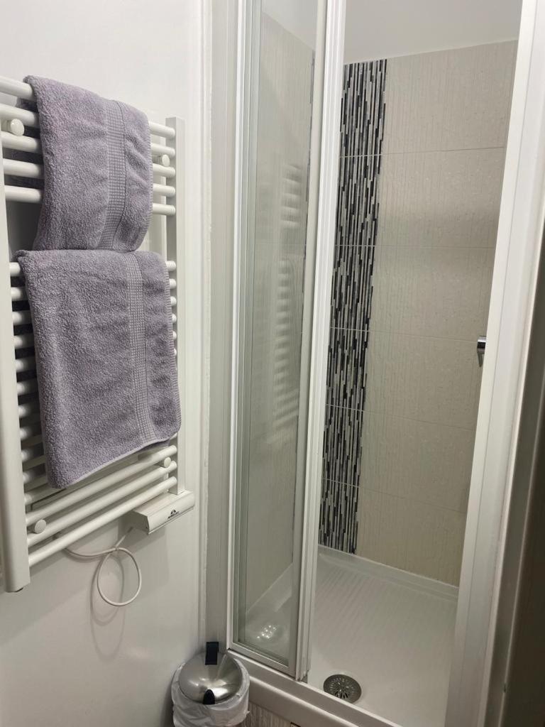 Appartement 80M2, Terrasse Sud, Metro 7 Direction Louvre A 8Minutes, Parking Sous-Sol, Proche Paris-Bercy Ivry-sur-Seine Luaran gambar