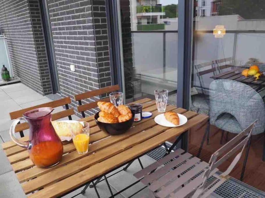 Appartement 80M2, Terrasse Sud, Metro 7 Direction Louvre A 8Minutes, Parking Sous-Sol, Proche Paris-Bercy Ivry-sur-Seine Luaran gambar